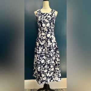 CHADWICKS OF BOSTON Floral Sleeveless Stretch Cotton Dress EUC Size 4 Petite